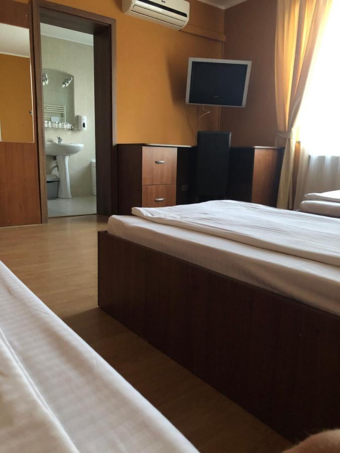 Han Km 17 Jucu de Mijloc Экстерьер фото